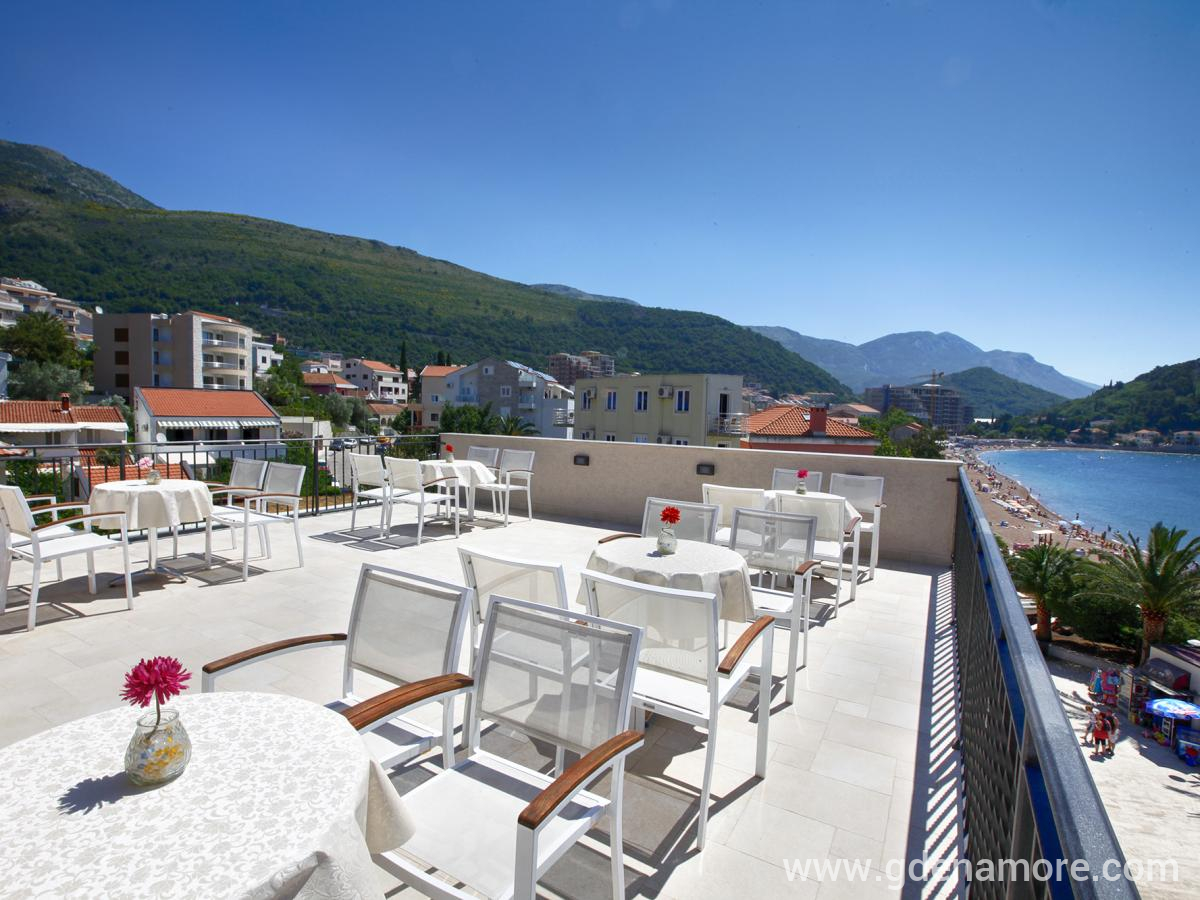 Apartmani i sobe M.U.N., privatni smeštaj u mestu Petrovac, Crna Gora