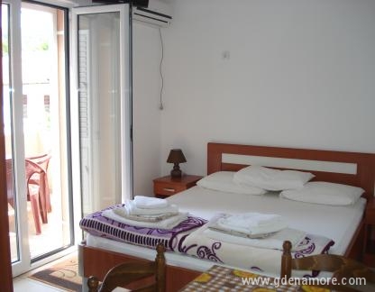 APARTvila dolinaSUNCA, studio apartment GALEB, private accommodation in city Buljarica, Montenegro