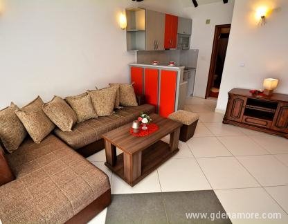Cattaroom Apartments, Jednosobni Apartman za 5 osoba sa pogledom na more, privatni smeštaj u mestu Donji Stoliv, Crna Gora