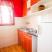 Apartmani-Vila Taida- NEVJEROVATNO SNIZENJE OD 70% U JUNU! REZERVACIJE U TOKU !!!!!, APARTMAN SA DVIJE SPAVACE SOBE I POGLEDOM NA MORE , DVA BALKONA ( 5 OSOBA), privatni smeštaj u mestu Dobre Vode, Crna Gora